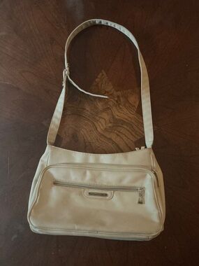 Women’s Cream Shoulder Bag